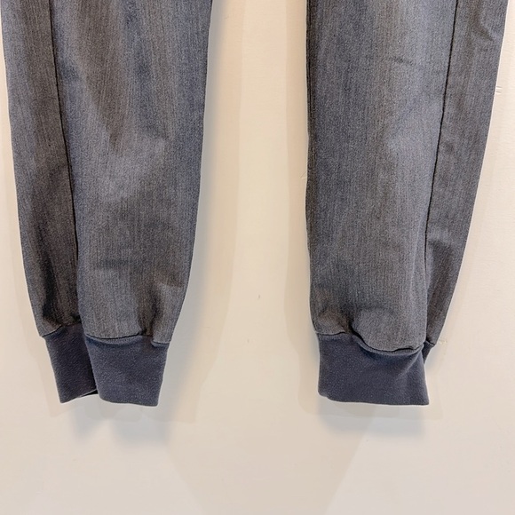 FIGS grey high waisted Zamora jogger scrub pant size xs - Picture 9 of 11
